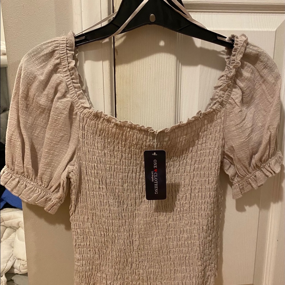 Very cute bribed crop top